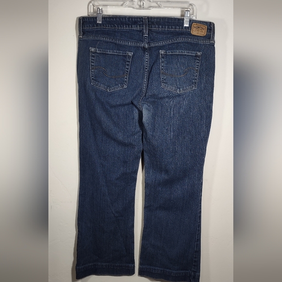 Levi's Signature Low Rise Boot-cut Jeans - Picture 2 of 4